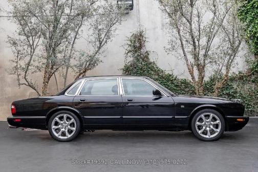 2000 Jaguar XJR 