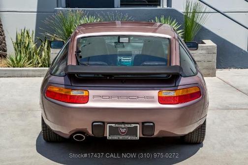 1987 Porsche 928 S4