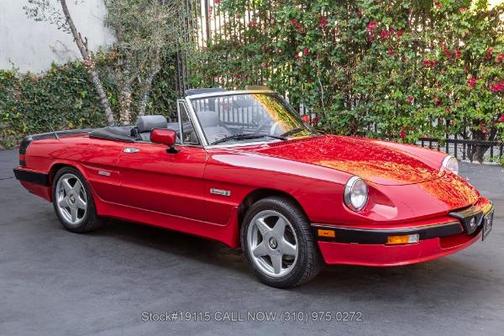 1988 Alfa Romeo Spider Quadrifoglio