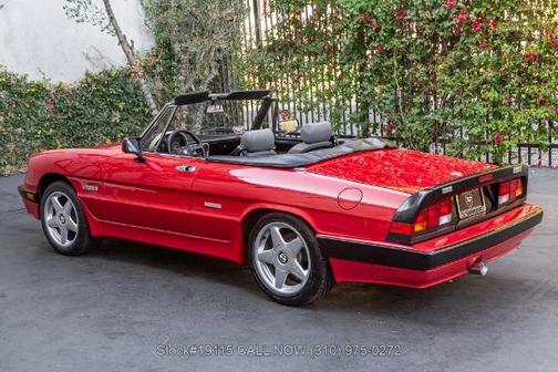 1988 Alfa Romeo Spider Quadrifoglio