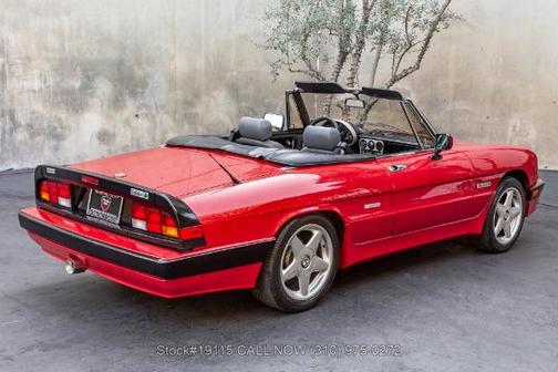 1988 Alfa Romeo Spider Quadrifoglio