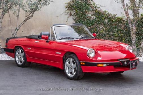 1988 Alfa Romeo Spider Quadrifoglio