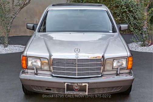 1987 Mercedes-Benz S-Class 420SEL