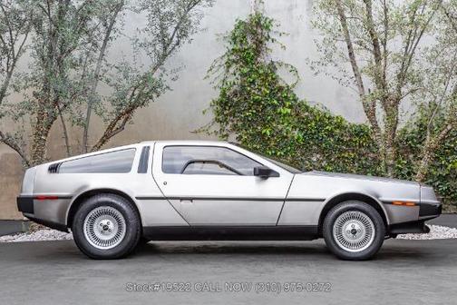 1981 Delorean DMC-12 
