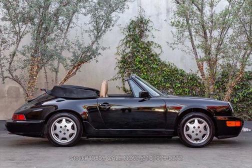 1990 Porsche 911 Carrera 2 Cabriolet