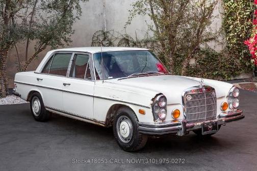 1970 Mercedes-Benz 300SEL 