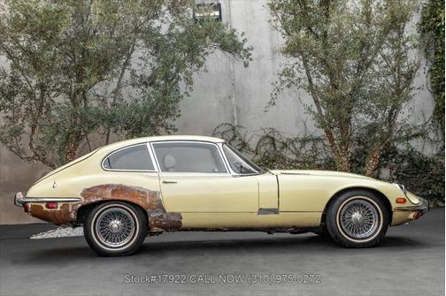 1972 Jaguar XKE 2+2
