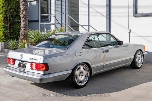 1987 Mercedes-Benz S-Class 560SEC