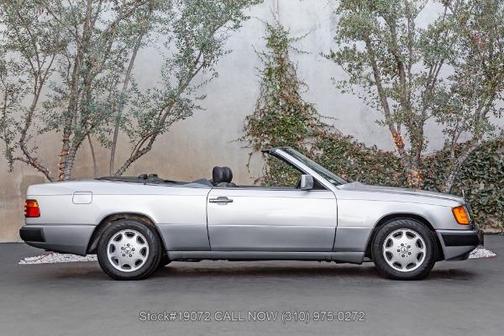 1993 Mercedes-Benz E-Class 3.2