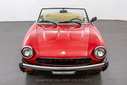 1981 FIAT Spider 2000 2000