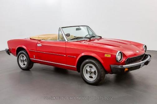 1981 FIAT Spider 2000 2000