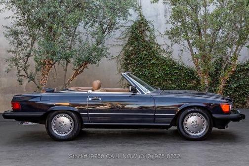 Blue 1987 Mercedes-Benz SL-Class 560SL