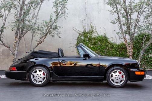1990 Porsche 911 Carrera 2 Cabriolet