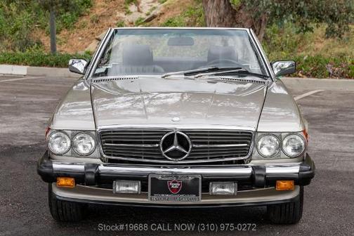 Smoke Silver Metallic 1988 Mercedes-Benz SL-Class 560SL