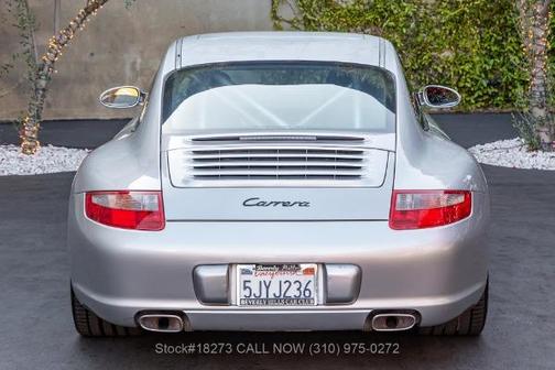 2005 Porsche 911 Carrera