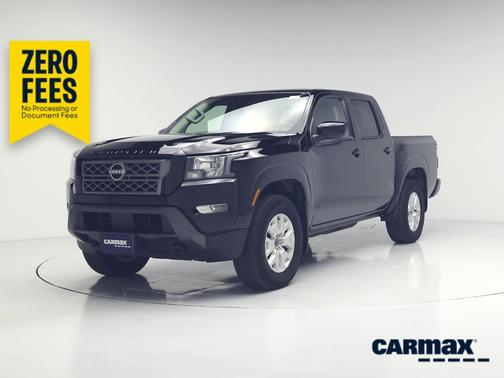 Black 2023 Nissan Frontier SV