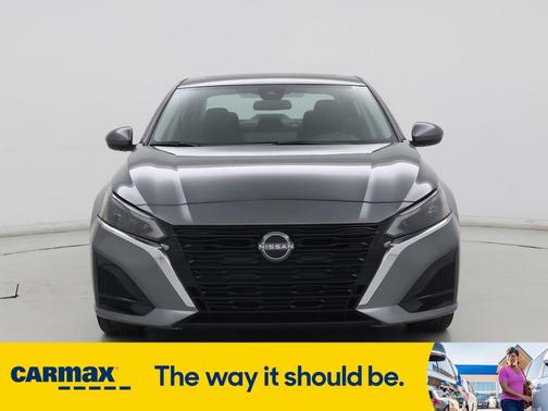 2023 Nissan Altima SV