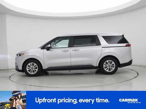 2022 Kia Carnival LXS