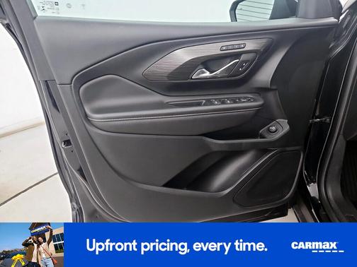 Black 2022 GMC Terrain SLT