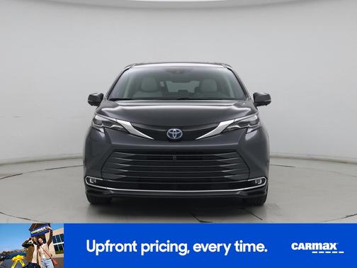 Gray 2025 Toyota Sienna Platinum