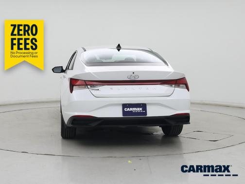 White 2023 Hyundai ELANTRA SEL
