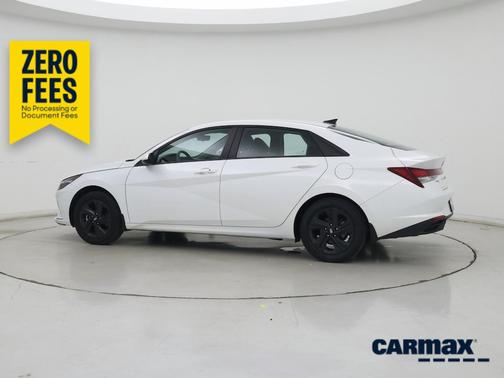 White 2023 Hyundai ELANTRA SEL