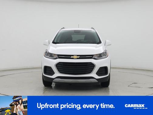 White 2019 Chevrolet Trax LT