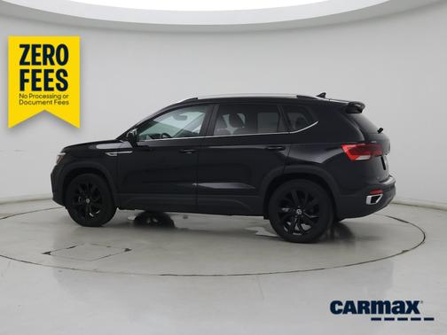 Black 2023 Volkswagen Taos SE