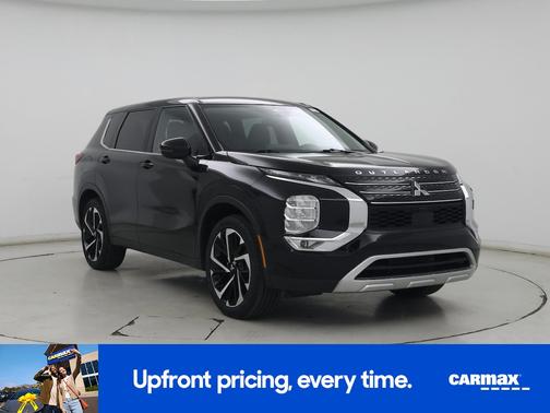 Black 2022 Mitsubishi Outlander SE
