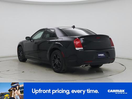 2021 Chrysler 300 Touring L