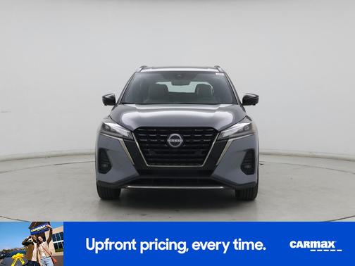 Gray 2023 Nissan Kicks SR