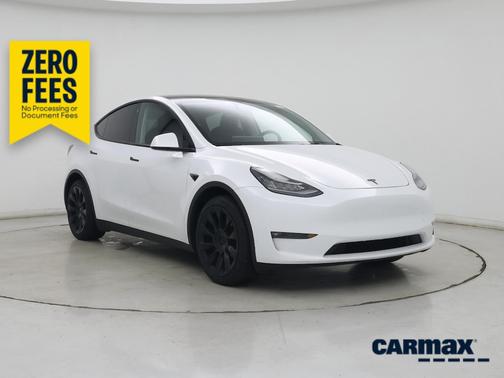 White 2023 Tesla Model Y Long Range