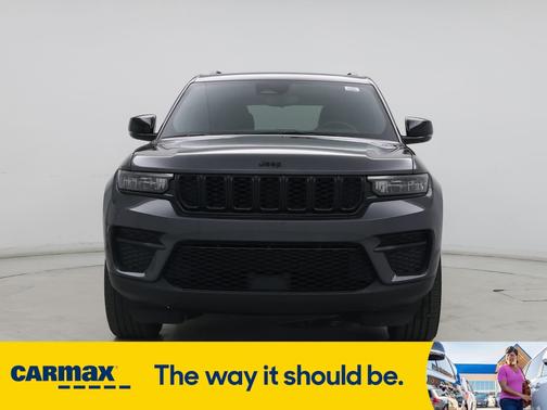 2022 Jeep Grand Cherokee Altitude