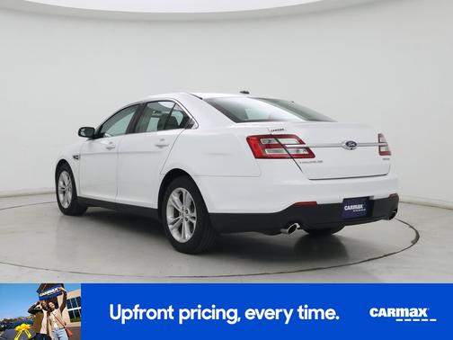 White 2016 Ford Taurus SE