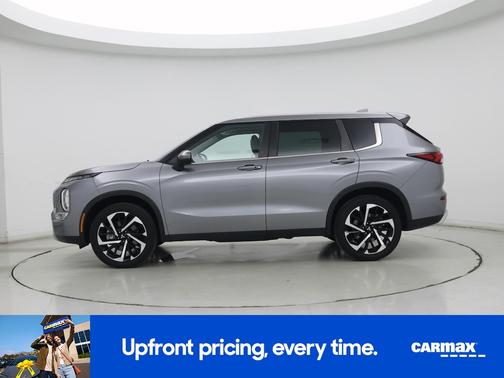 2023 Mitsubishi Outlander SE