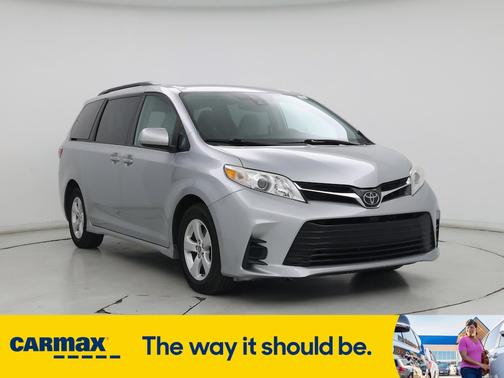 2020 Toyota Sienna LE