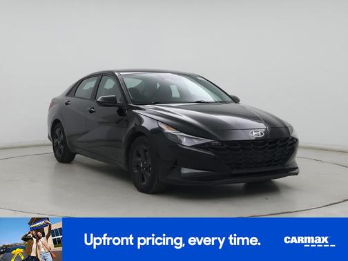 Black 2021 Hyundai ELANTRA SEL Sedan