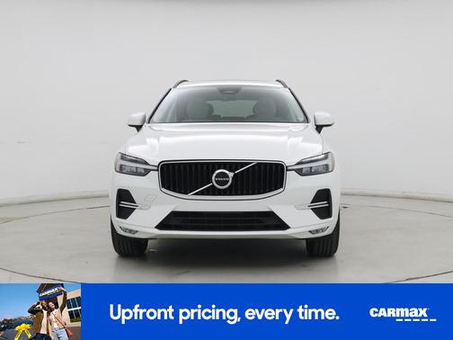 2022 Volvo XC60 B5 Momentum