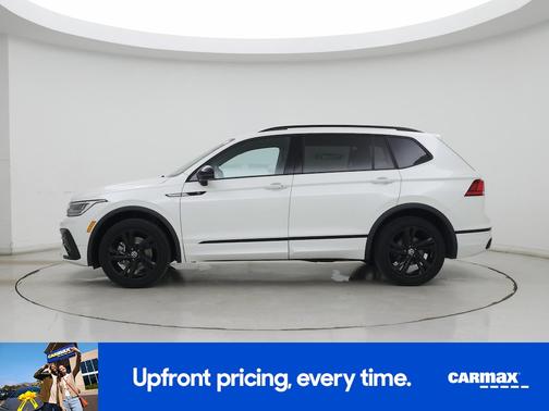 White 2023 Volkswagen Tiguan SE R-Line Black