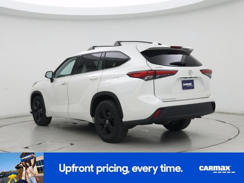 2020 Toyota Highlander LE