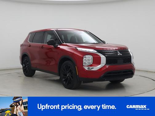 Red 2022 Mitsubishi Outlander SE