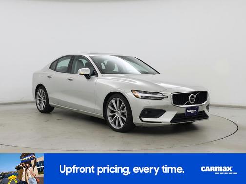 2019 Volvo S60 T5 Momentum