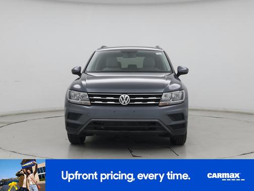 Gray 2020 Volkswagen Tiguan SE