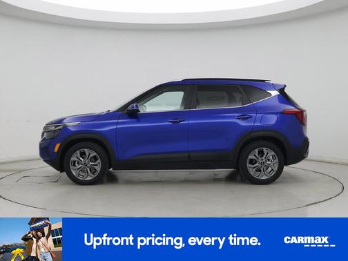 Blue 2024 Kia Seltos S