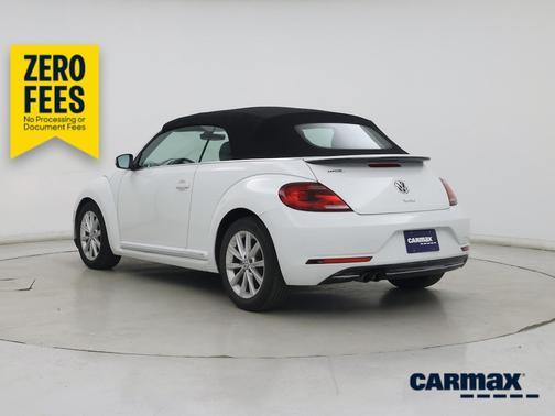 White 2019 Volkswagen Beetle SE