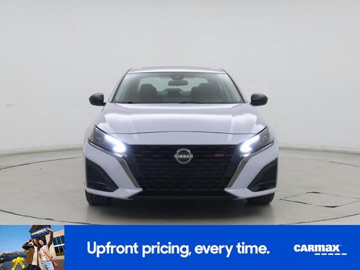 Pearl 2023 Nissan Altima SR