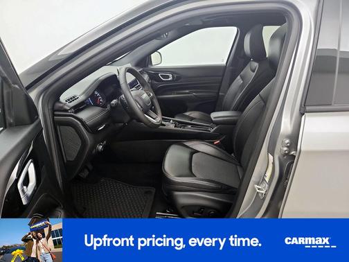 Silver 2023 Jeep Compass Altitude