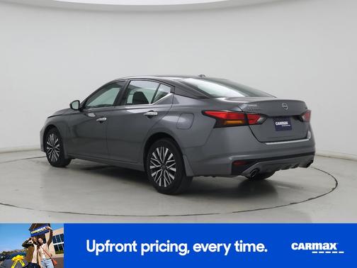 Gray 2023 Nissan Altima SV