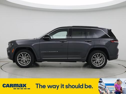 2022 Jeep Grand Cherokee Summit
