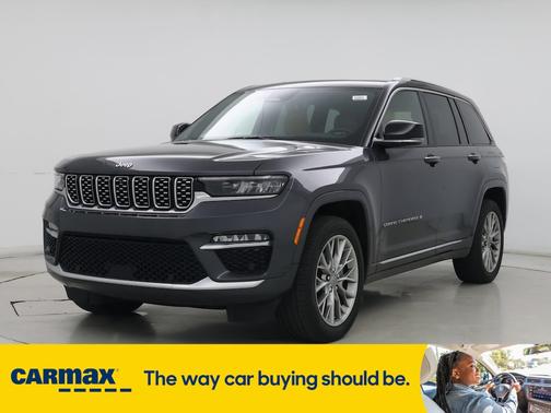 2022 Jeep Grand Cherokee Summit